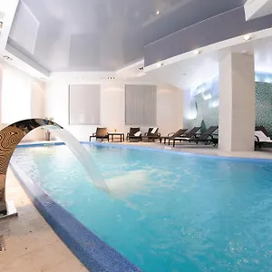 Hotel Taurus &